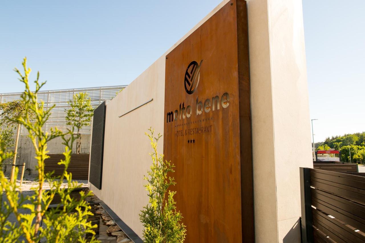 Molto Bene Hotel & Restaurant Skorcz Exterior photo